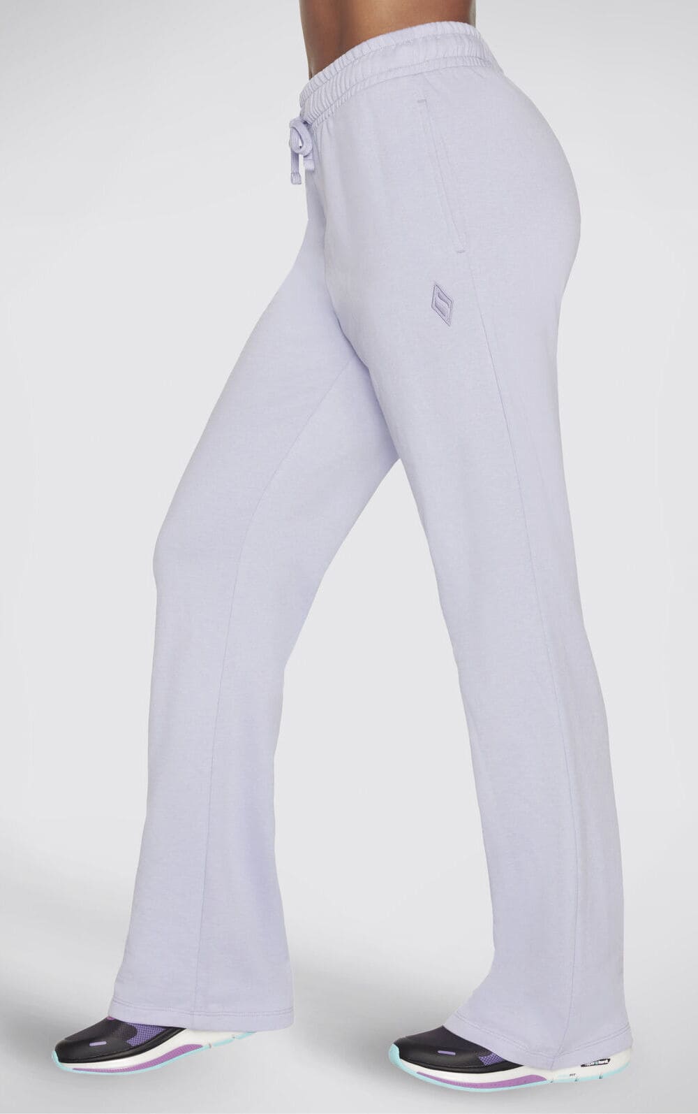 Los pantalones casual Skech-Sweats Diamond Pant en color lavanda de Skechers