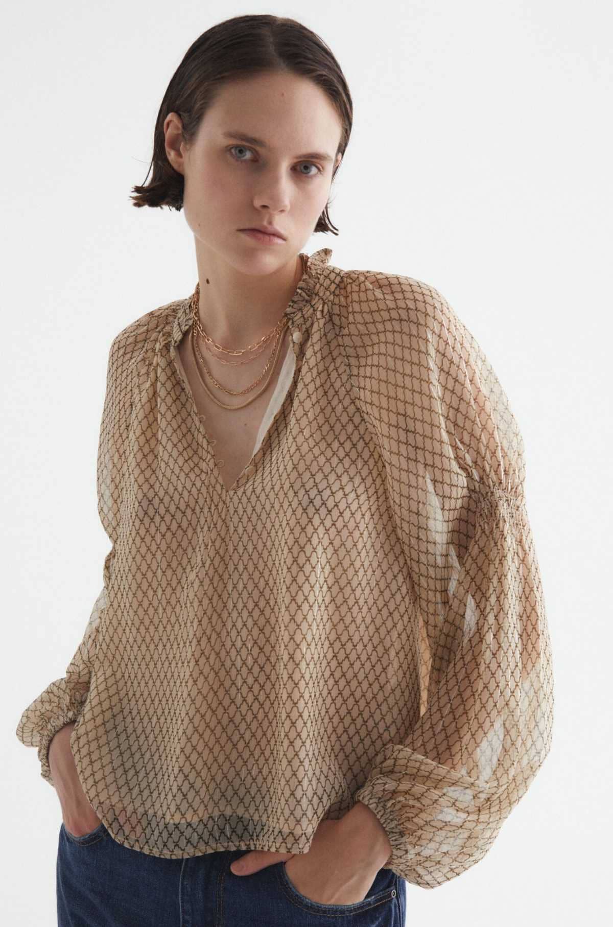 Camisa estampada corbatero de Sfera