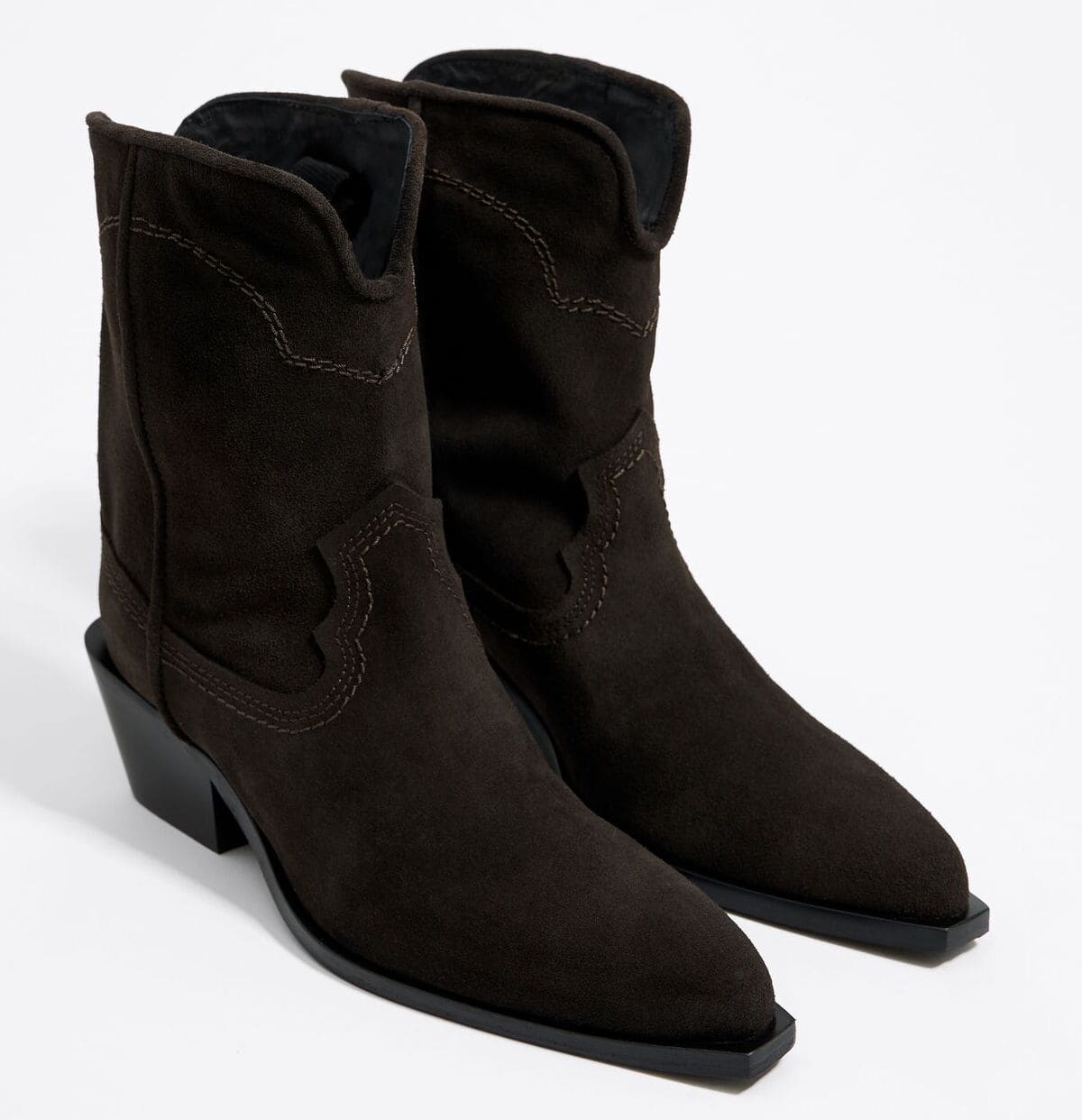 El botín campero Gaucho de serraje en color marrón de Bimba y Lola