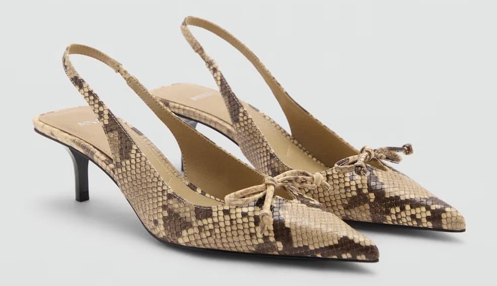 Zapato kitten efecto serpiente de Mango