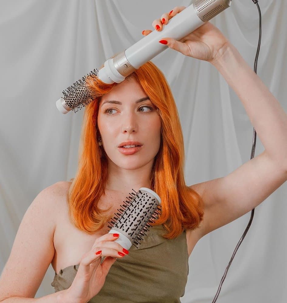 Cecotec Cepillo de Aire Caliente Secador Moldeador Alisador en Amazon