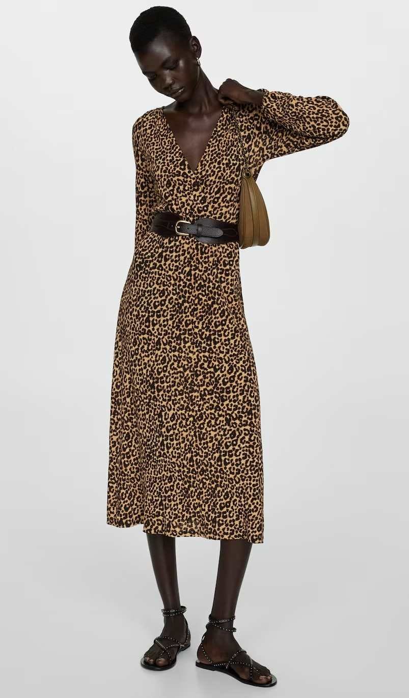 Vestido largo leopardo de Mango