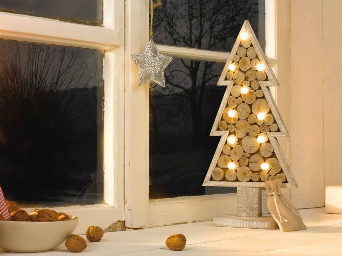 Árbol de navidad de madera con luces LED