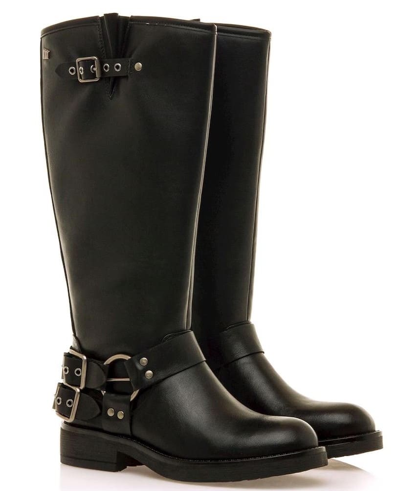 Botas altas con detalle de hebillas en el talón Mustang