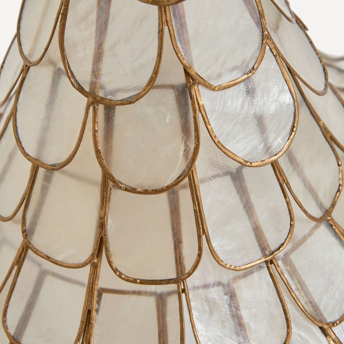 La lámpara de mesa en forma de Ángel de Navidad de El Corte Inglés