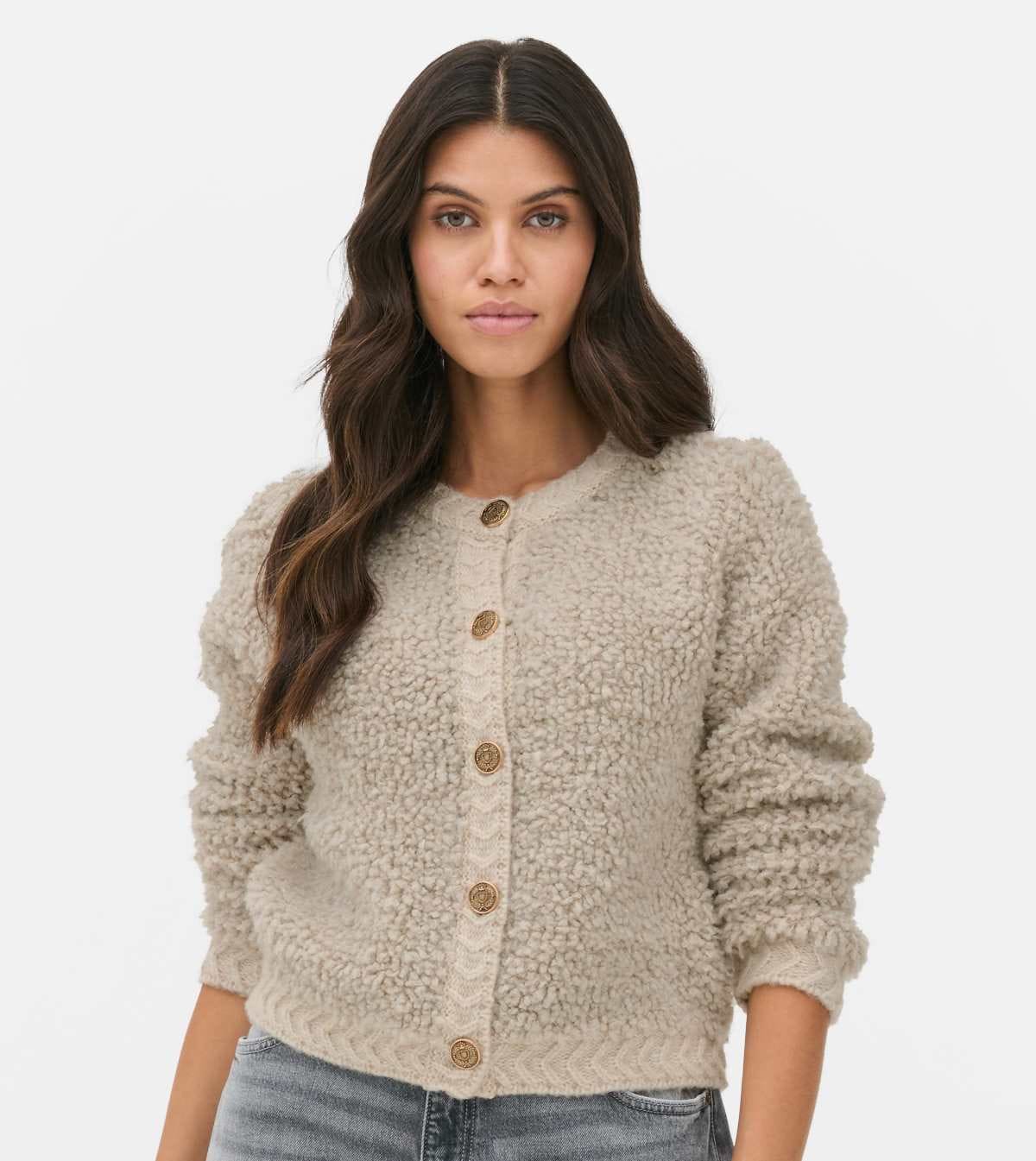 Cárdigan en tejido bouclé de Paula Echevarría de Primark