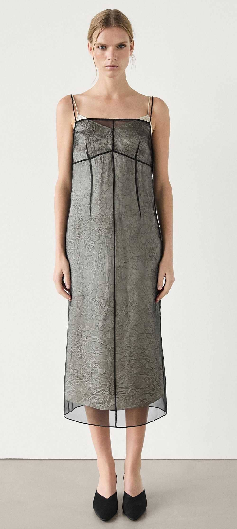 Vestido midi doble capa organza de Massimo Dutti