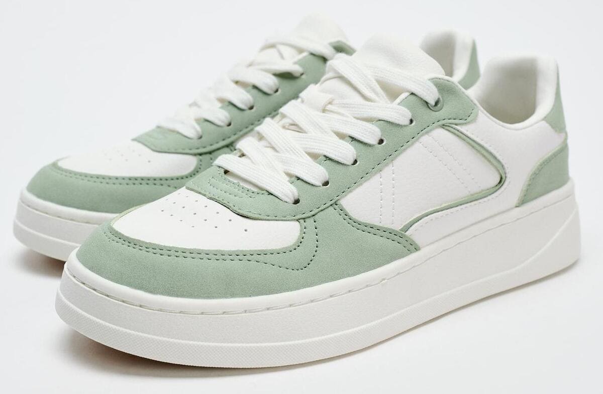 Las zapatillas deportivas tipo bamba combinadas a color de Zara