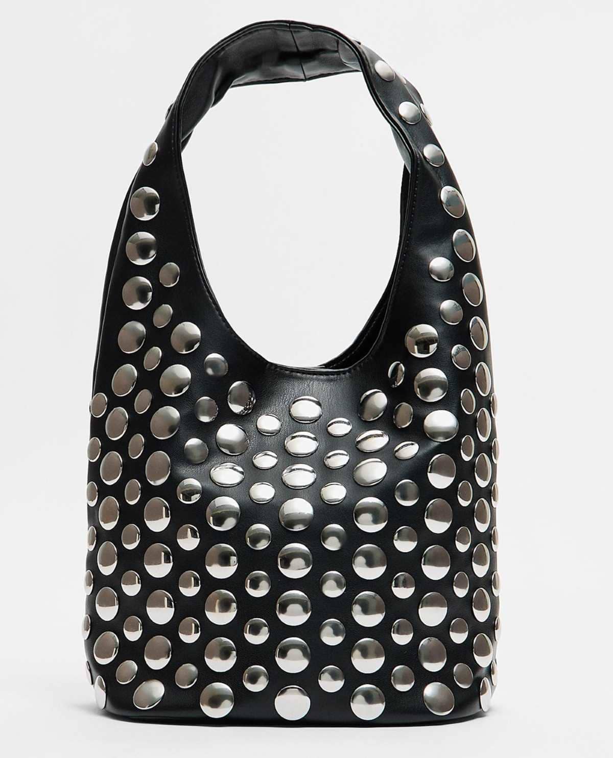 Bolso hombro tachas de Stradivarius