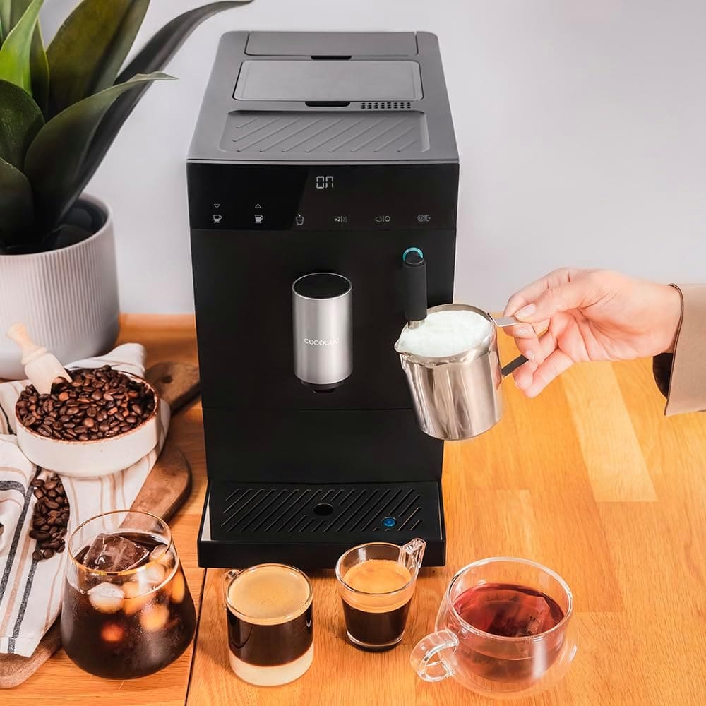 La cafetera superautomática compacta con vaporizador Cremmaet Compact Steam de Cecotec en Amazon