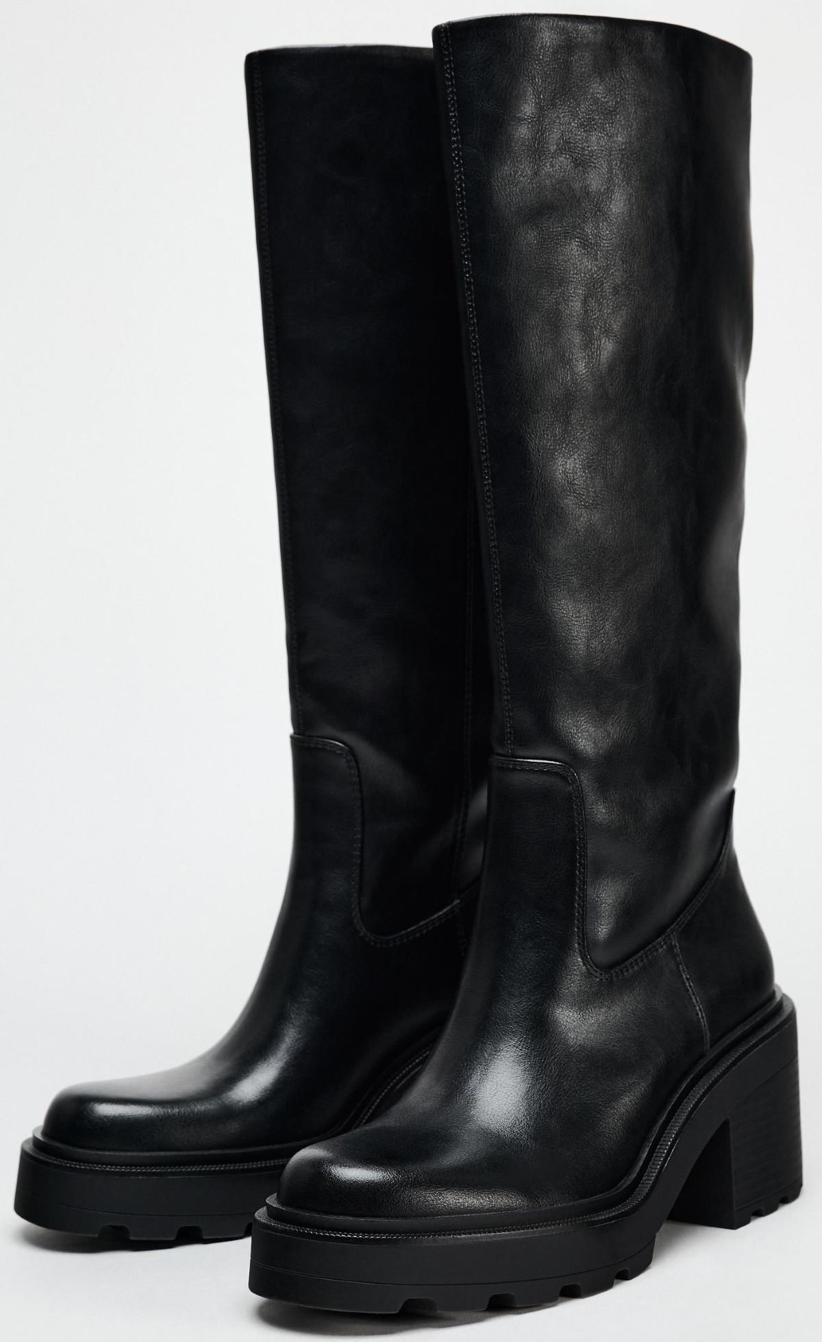 Botas altas de tacón con suela track de Zara