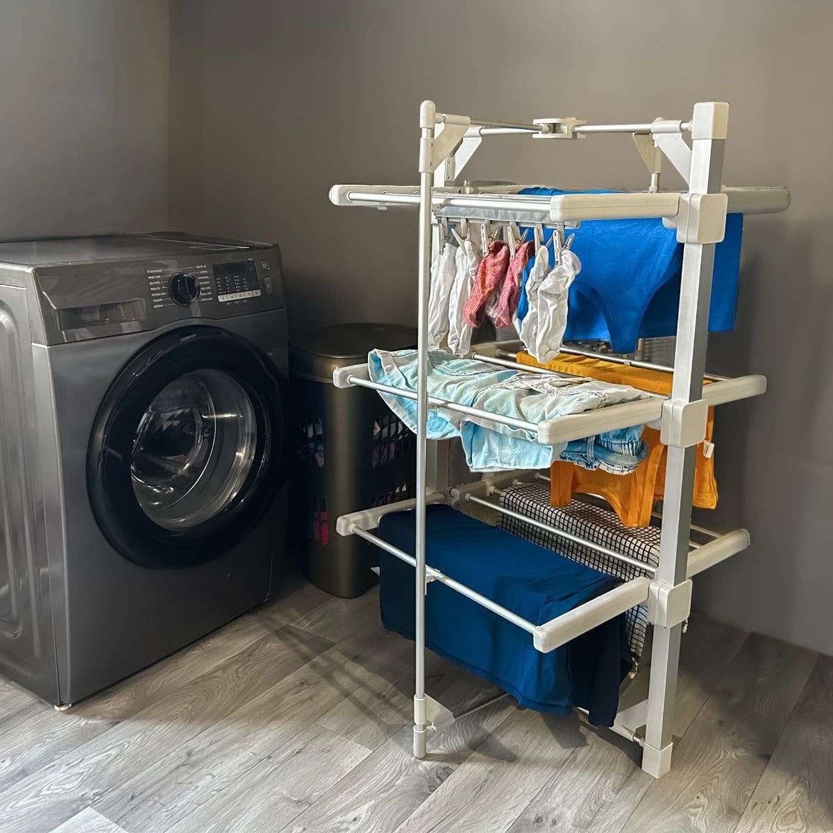 Tendedero de ropa eléctrico de 3 niveles Monster Shop