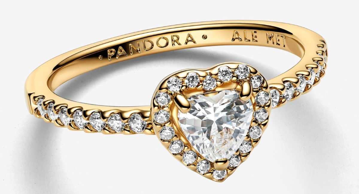 Anillo Corazón en Relieve de Pandora