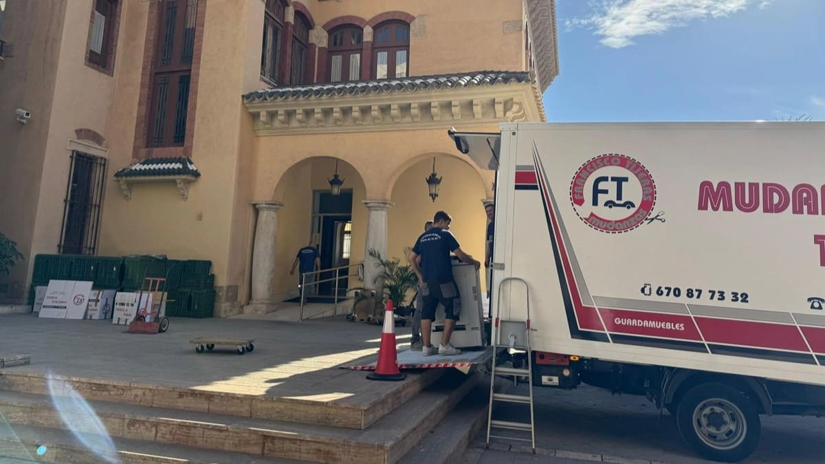 La Alcaldía de Almería abandona definitivamente su exilio