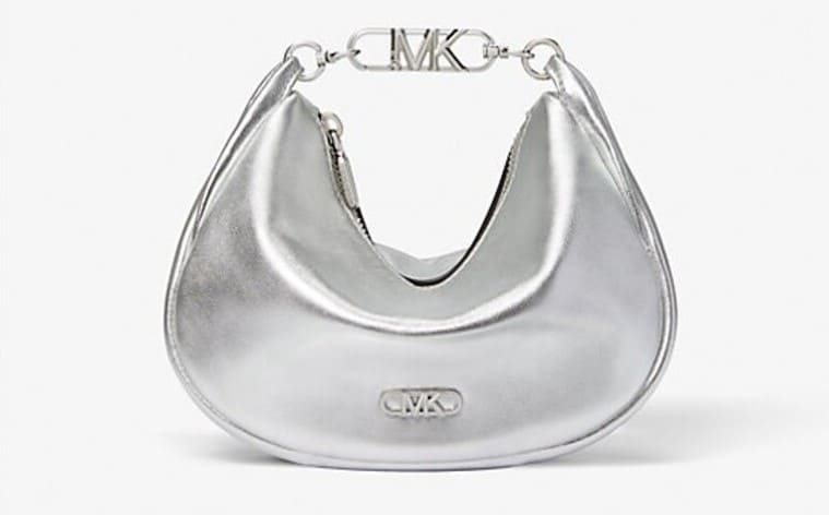 Bolso de hombro Kendall pequeño de piel metalizada de Michael Kors