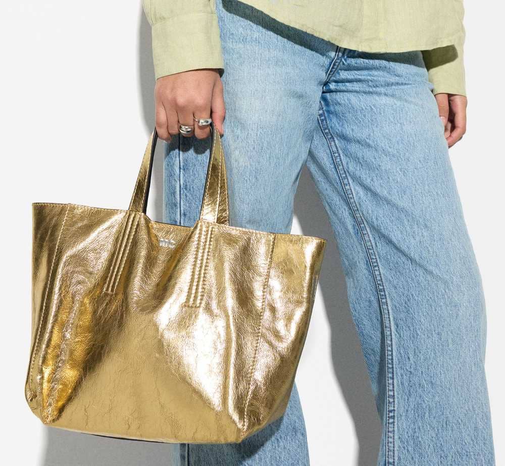 Bolso tote de piel metalizada personalizable de Parfois
