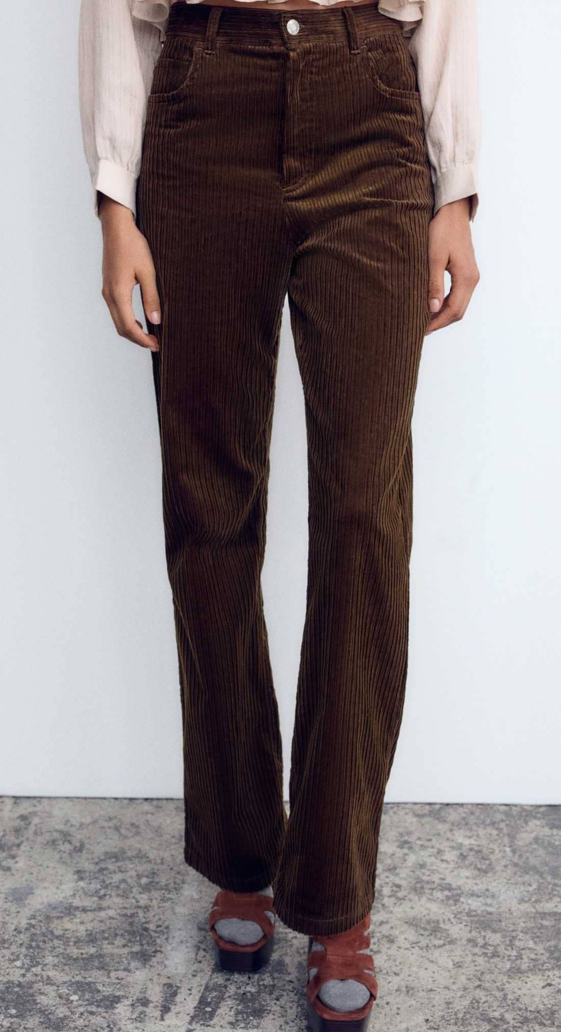 Pantalón recto pana de Zara