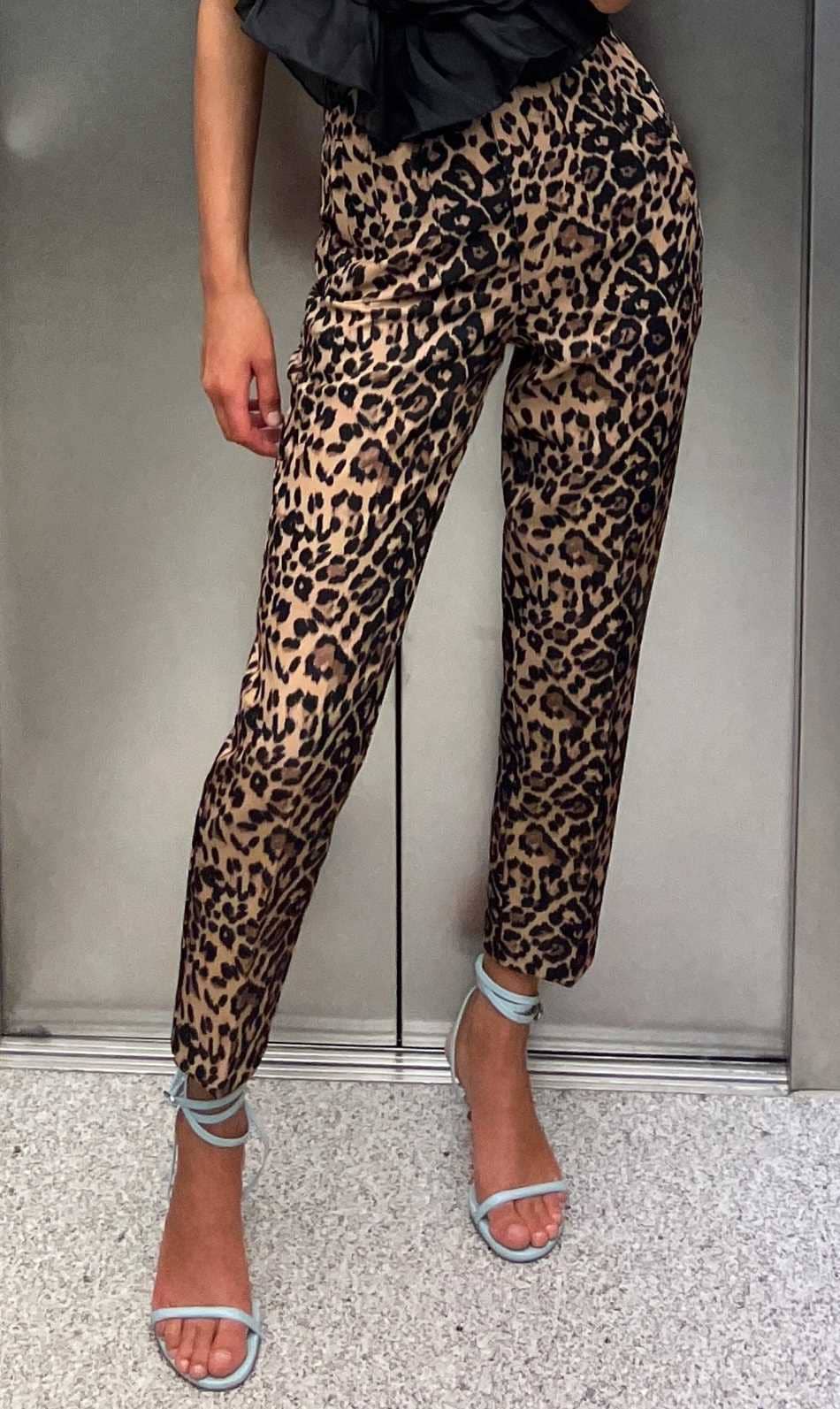 Pantalón tiro alto de Zara