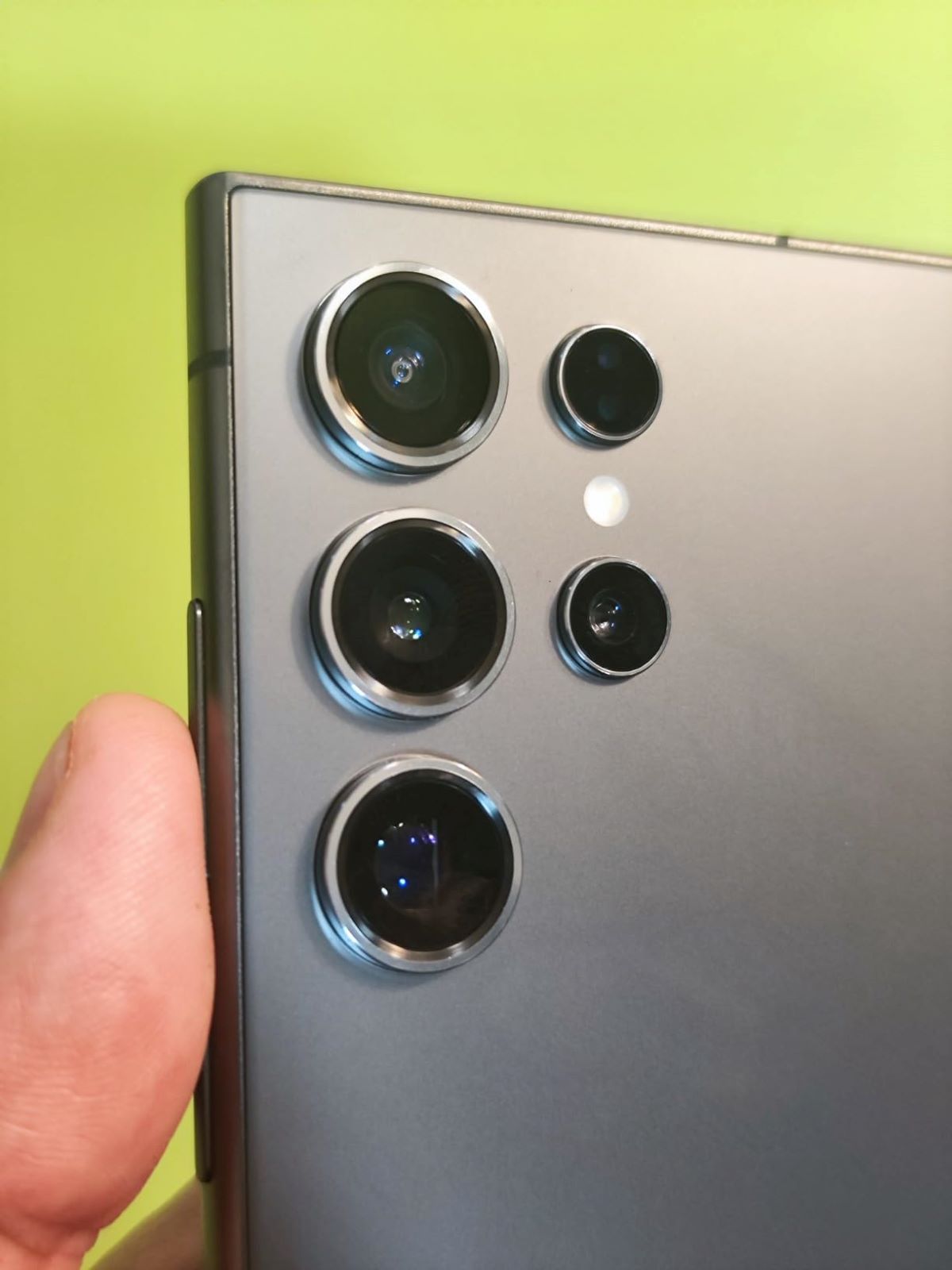 Teléfono móvil Samsung Galaxy S24 Ultra de Amazon