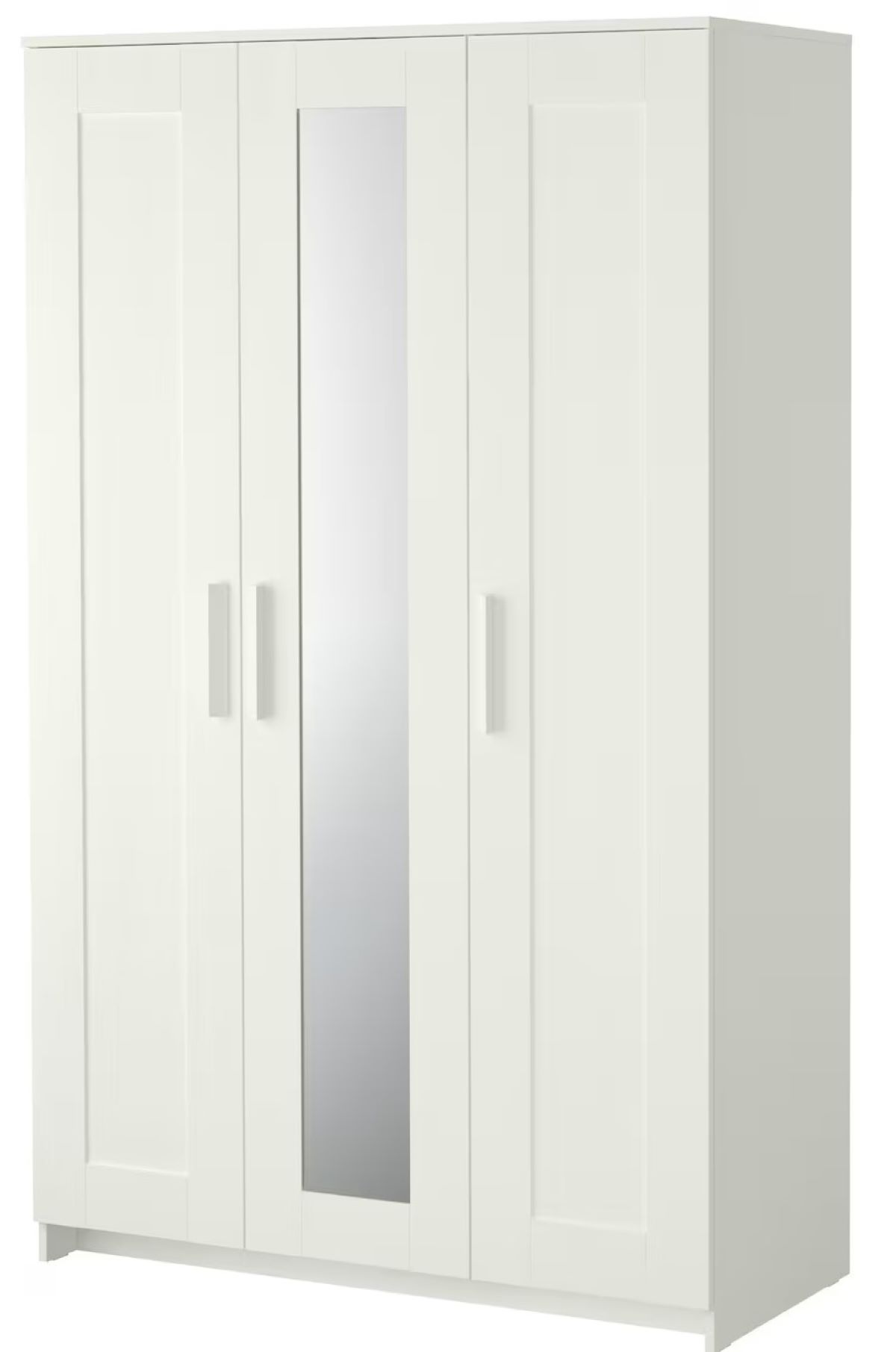 Armario con tres puertas de la serie BRIMNES de Ikea