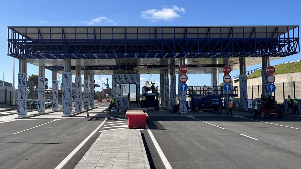 Acceso único al puerto exterior de Huelva