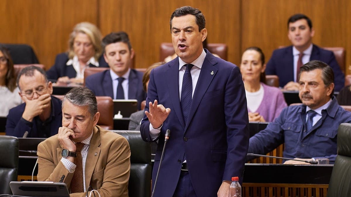 Juanma Moreno se ha dirigido de manera directa a Juan Espadas | Salvador López Medina