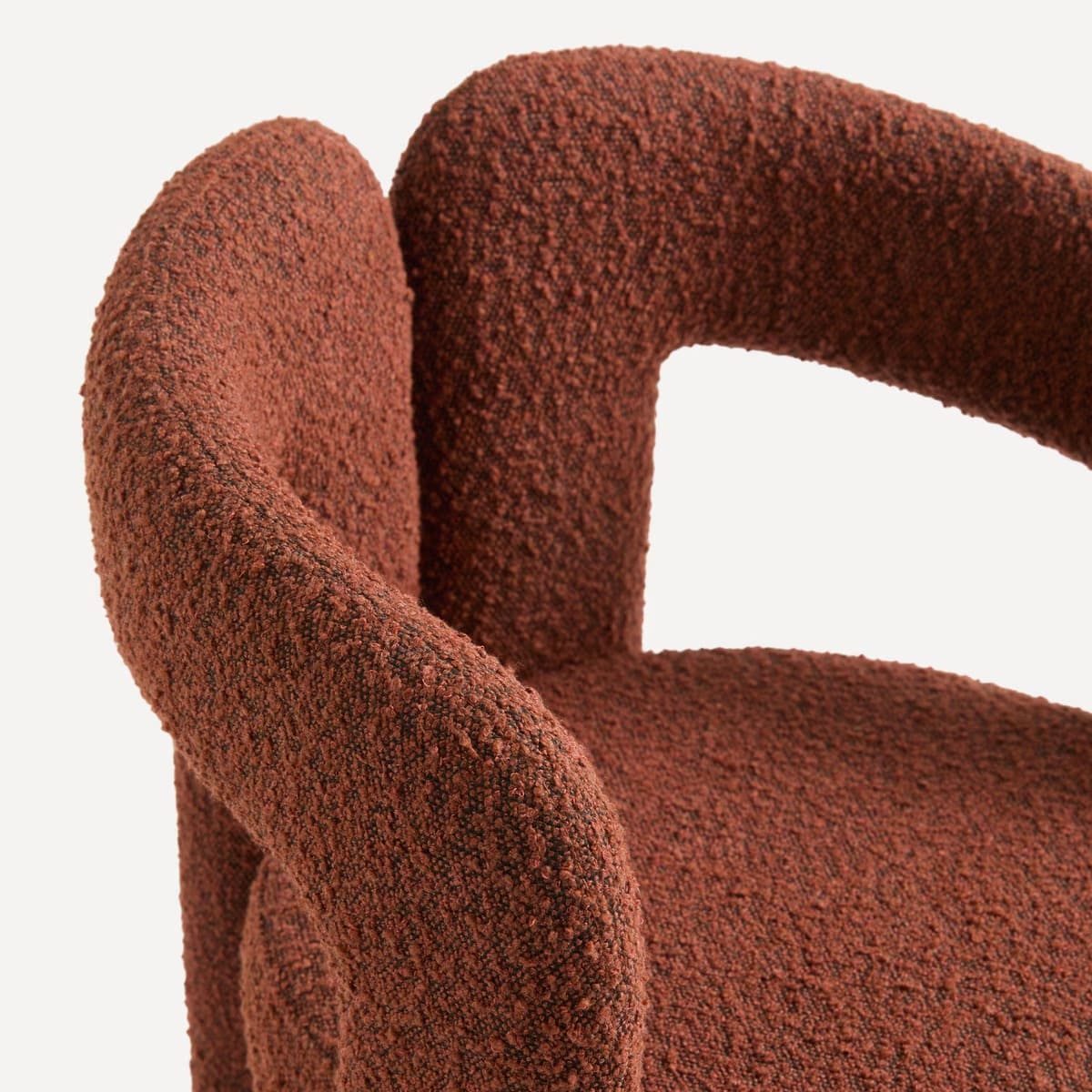 La silla de comedor en tejido bouclé Pavillion Room de El Corte Inglés