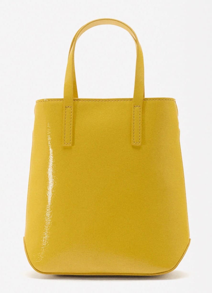 Bolso tote de charol compacto
