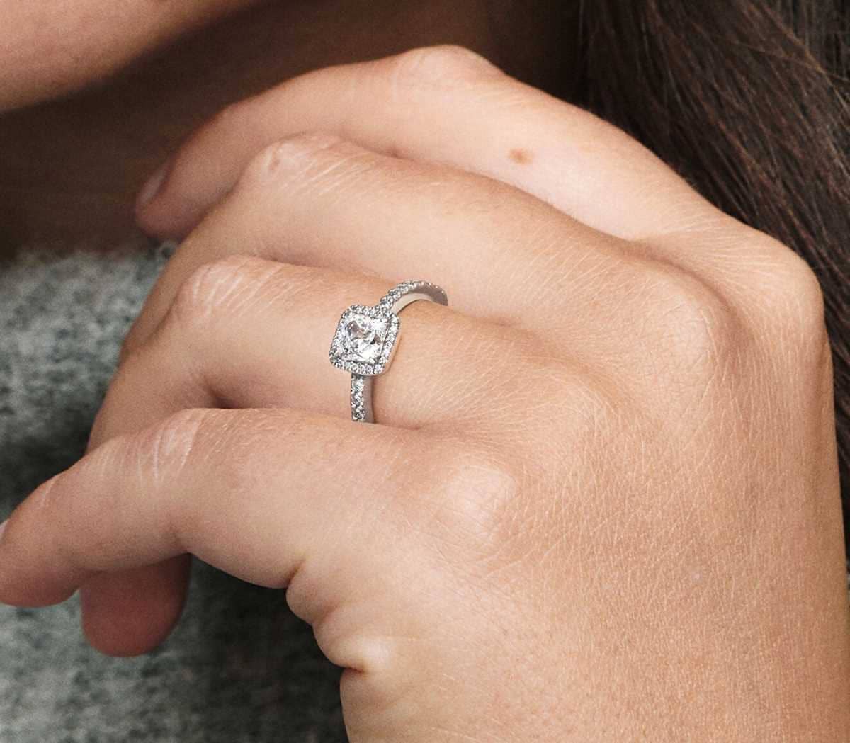 Anillo Elegancia Atemporal de Pandora