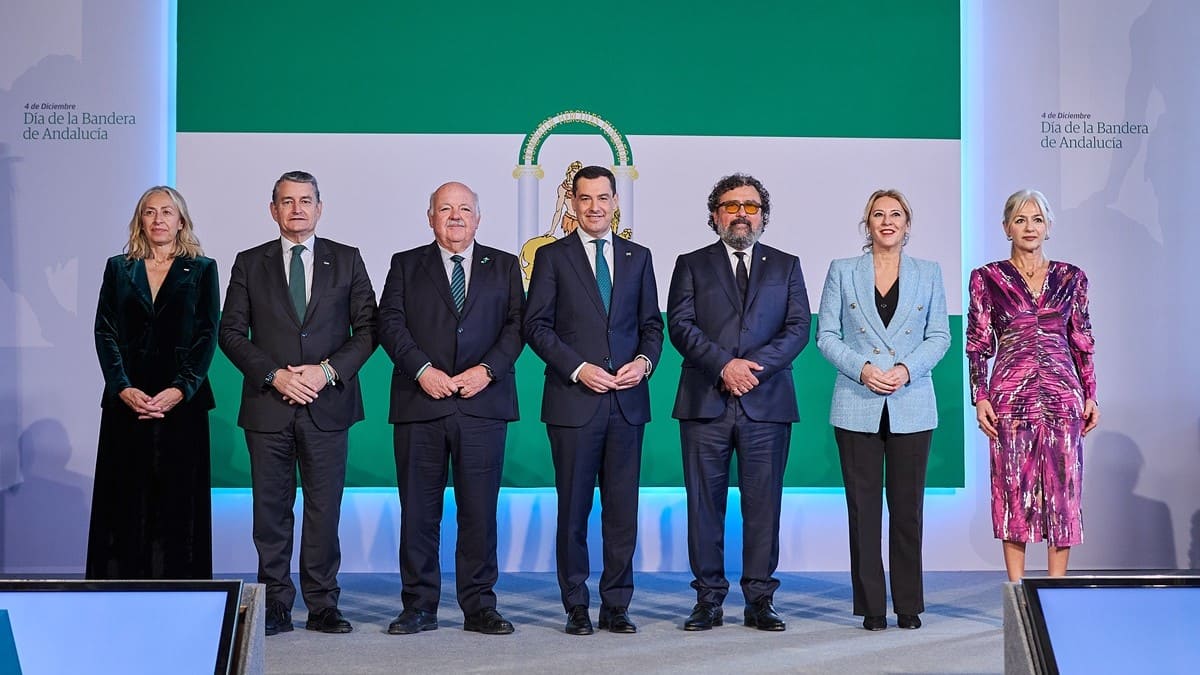 El acto ha contado con la presencia de varios mandatarios de la Junta de Andalucía | Salvador López Medina