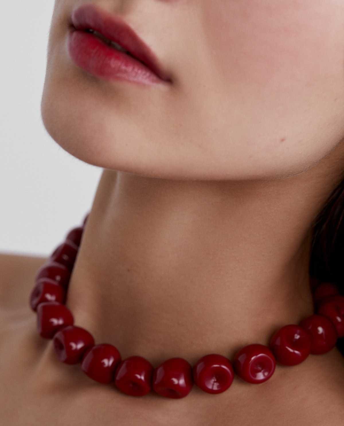 Collar cerezas de Stradivarius