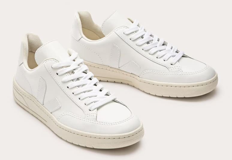 Las zapatillas V12 de piel en color blanco de Veja en El Corte Inglés