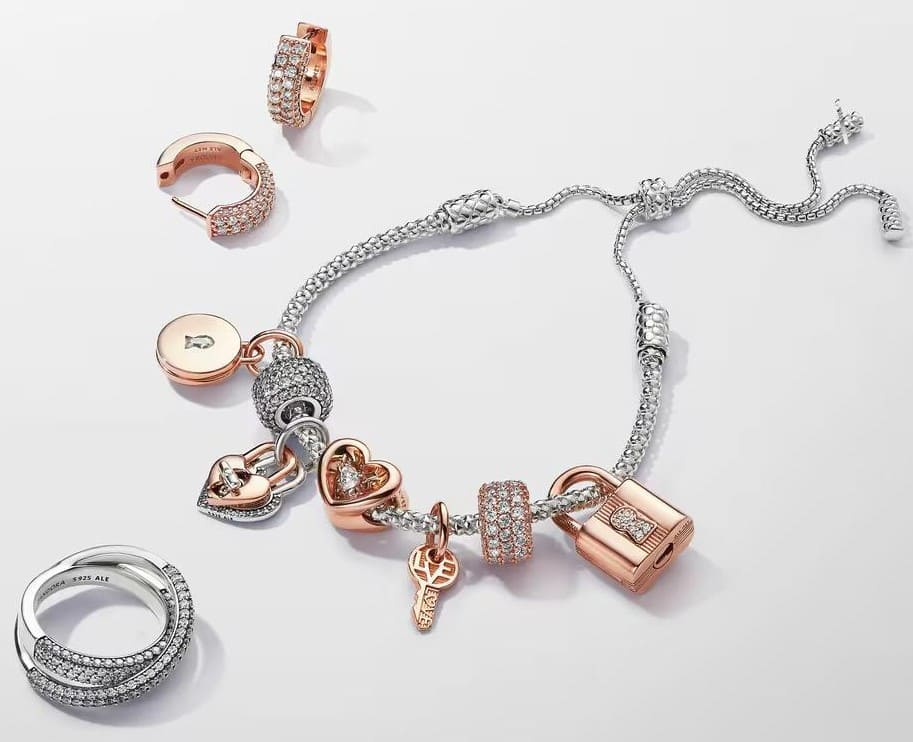 Pulsera Pandora Moments Cadena con Tachuelas Deslizante