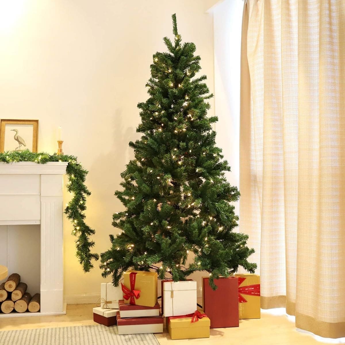 El nuevo árbol de Navidad artificial de PVC con soporte metálico de Amazon