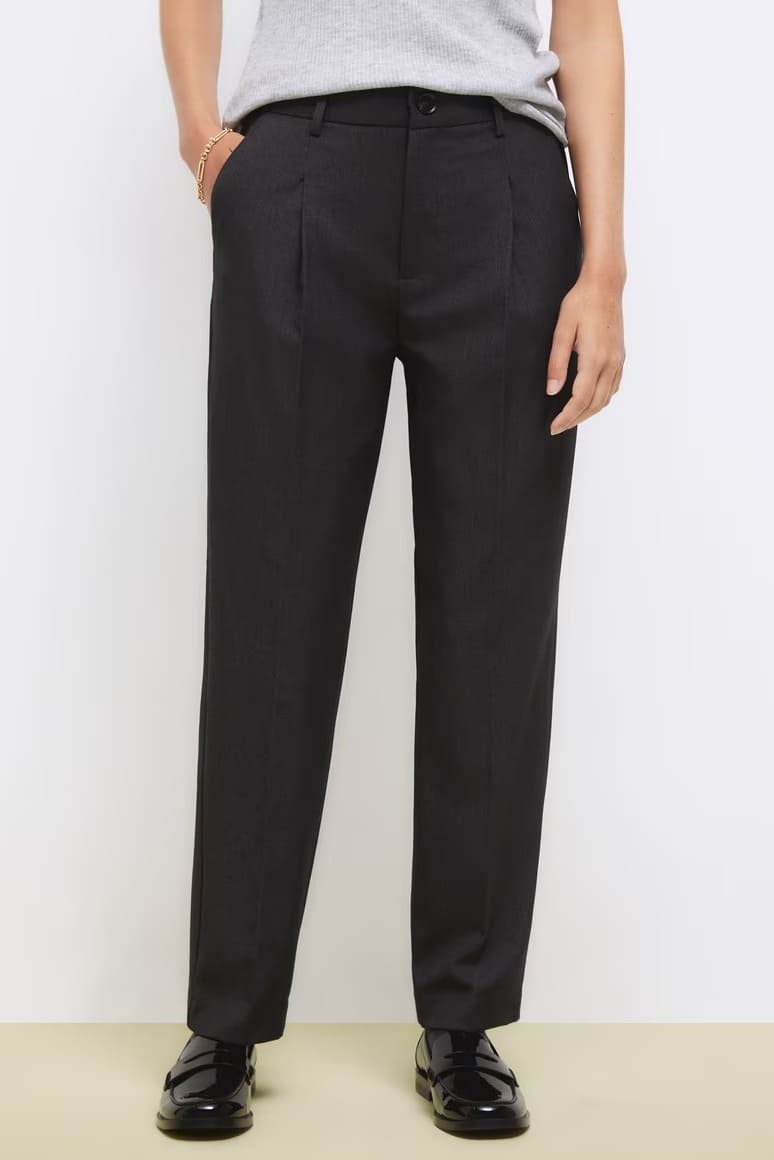 El pantalón para mujer liso en color gris medio de Tintoretto en El Corte Inglés