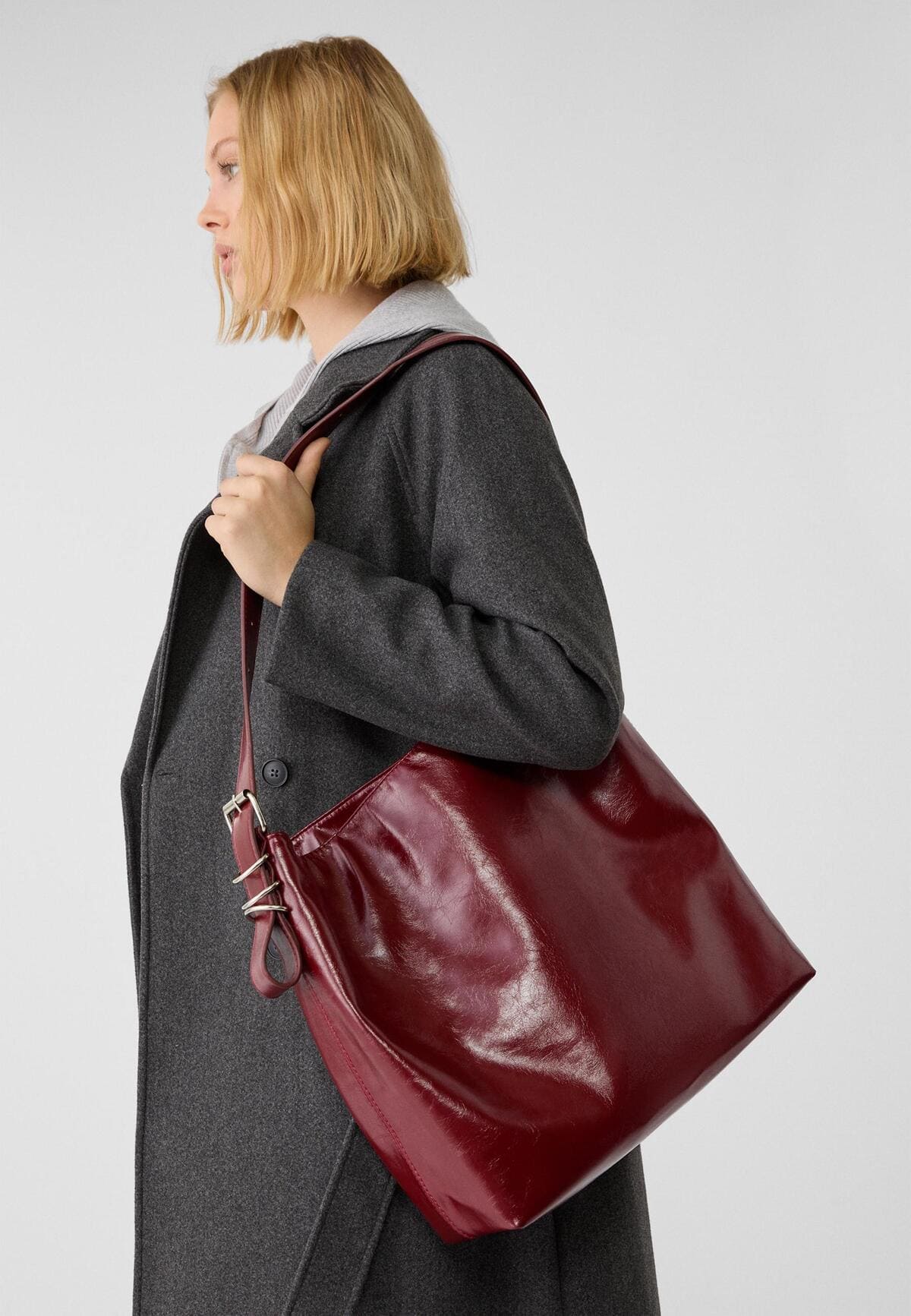 Bolso bucket efecto piel