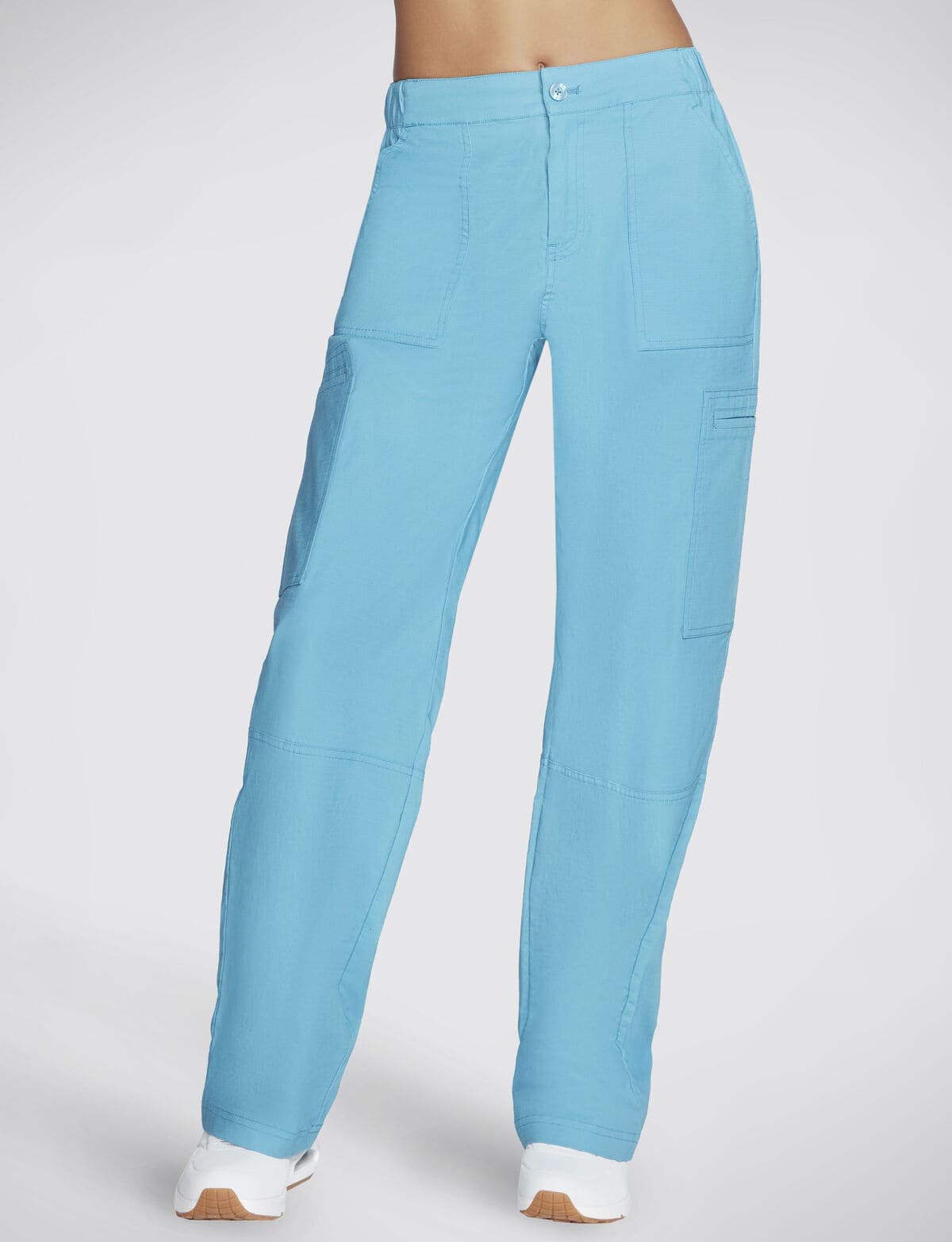 El nuevo pantalón cargo Street Cargo Pant en color azul de Skechers