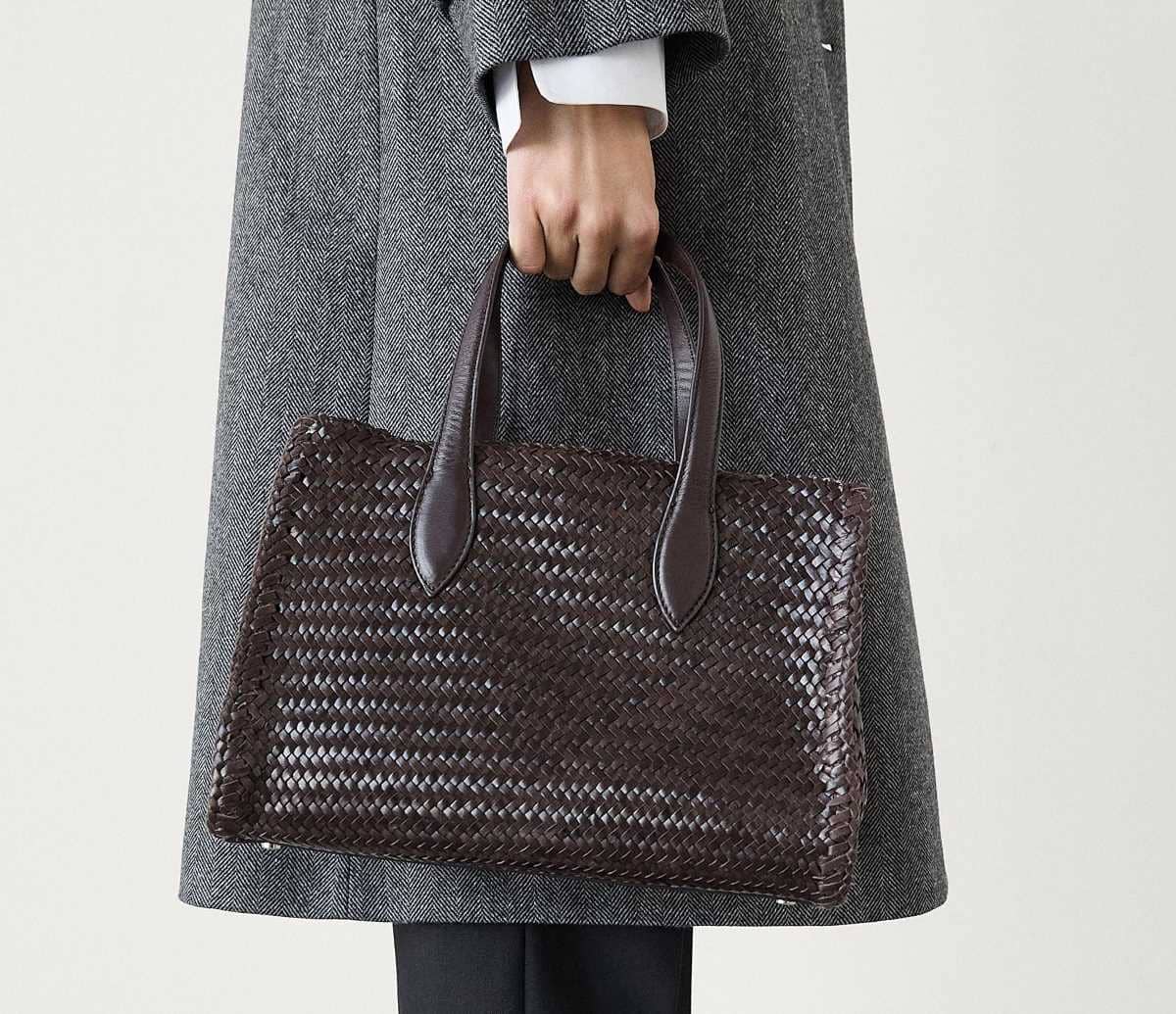 Bolso medio satchel trenzado napa de Massimo Dutti