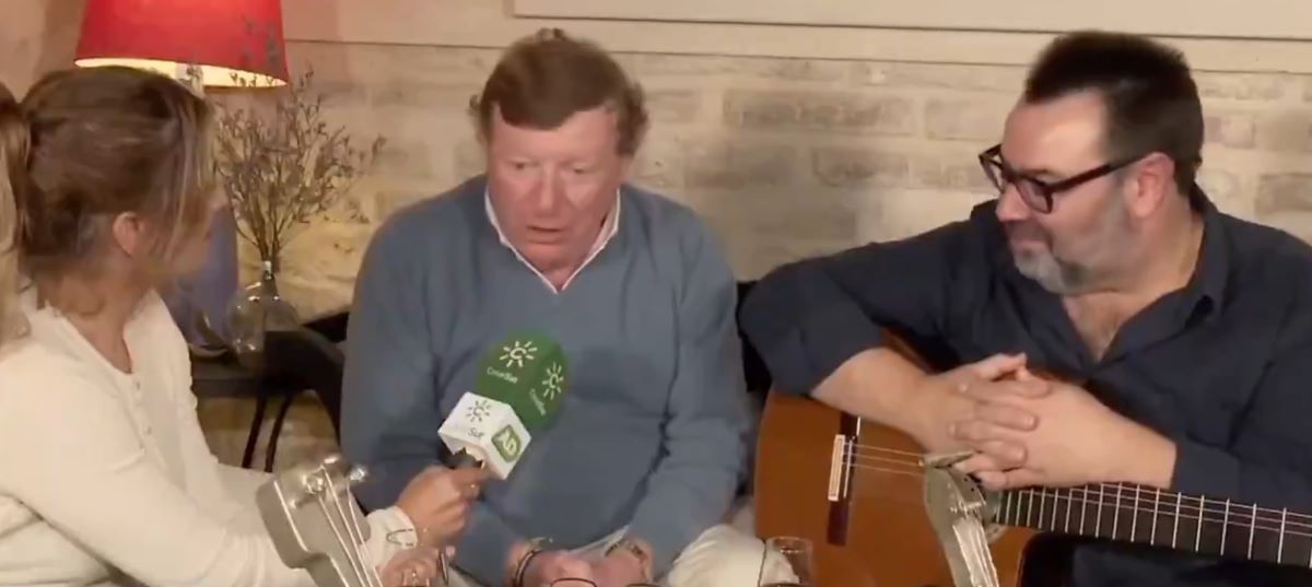 César Cadaval de Los Morancos y Rafa Almarcha, autores del villancico de Canal Sur | Andalucía Directo