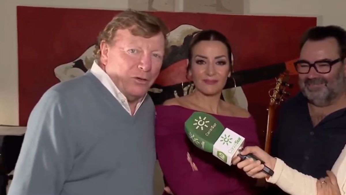 César Cadaval de Los Morancos y Rafa Almarcha, autores del villancico de Canal Sur | Andalucía Directo