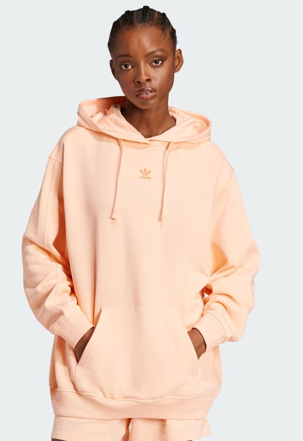 La nueva sudadera con capucha Essentials Loose French Terry de Adidas