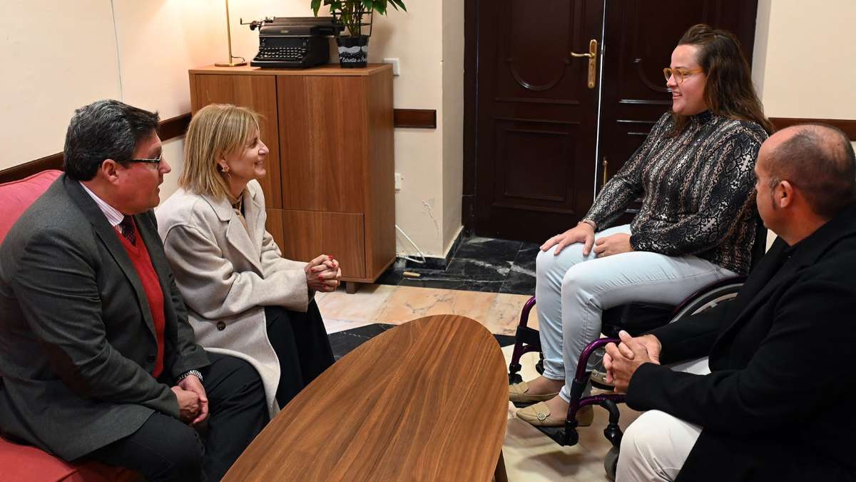 Encuentro de María José García-Pelayo junto a Laura Sambruno