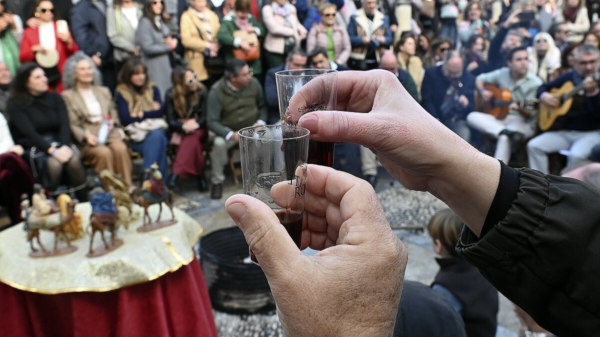 El noveno aniversario de la Zambomba de Jerez declarada Bien Interés Cultural en Plaza de la Asunción