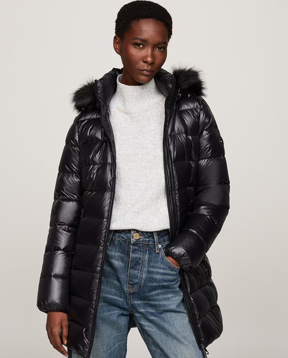 El abrigo de plumas de mujer con cierre de cremallera y capucha de Tommy Hilfiger en El Corte Inglés