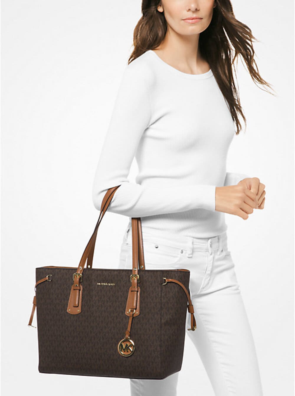Bolso tote Voyager mediano con logotipo de Michael Kors