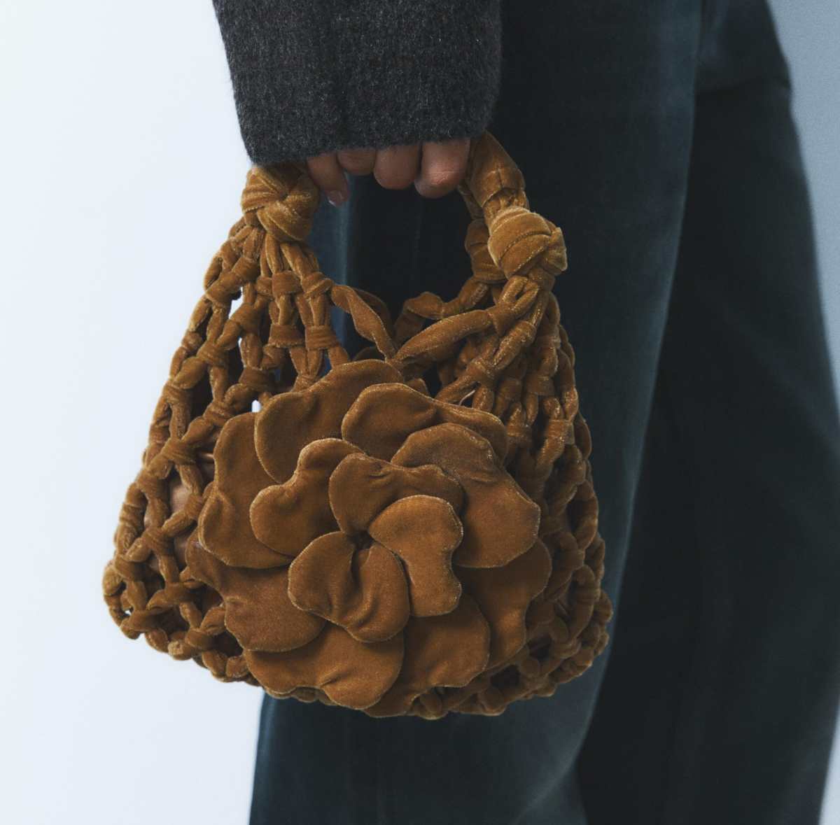 Mini saca terciopelo flor