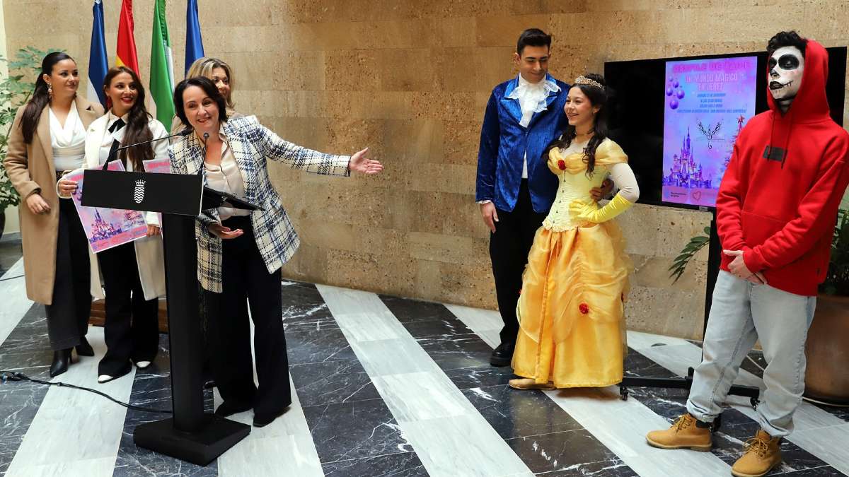 Desfile de Navidad 'Un mundo mágico en Jerez'.jpg 3