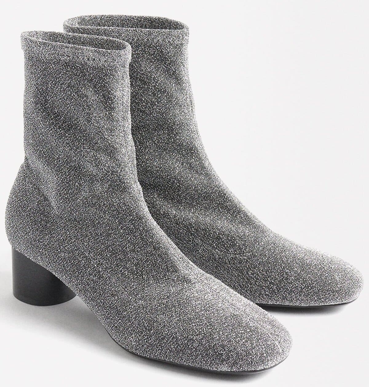 Las nuevas botas elásticas con efecto brillo en color plateado de Parfois