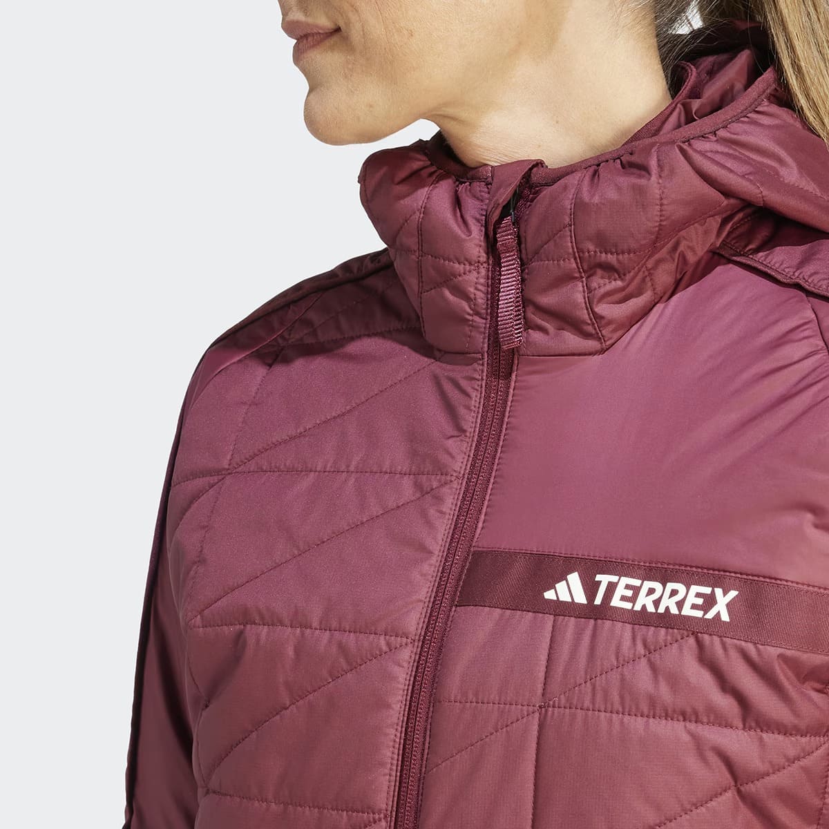 La chaqueta para mujer Multi Insulated Adidas Originals de color burdeos en El Corte Inglés