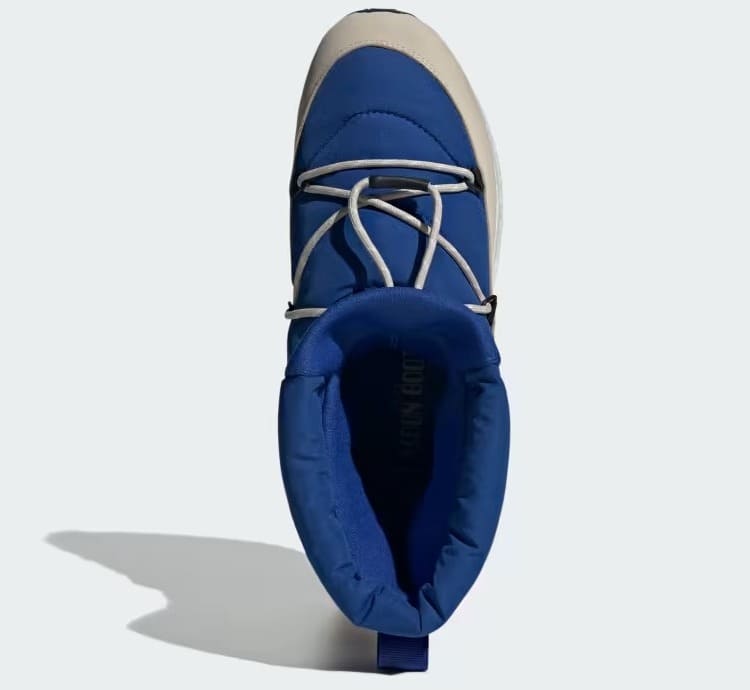 Las botas Adidas X Moon Boot MoonBoost High en color azul y beige